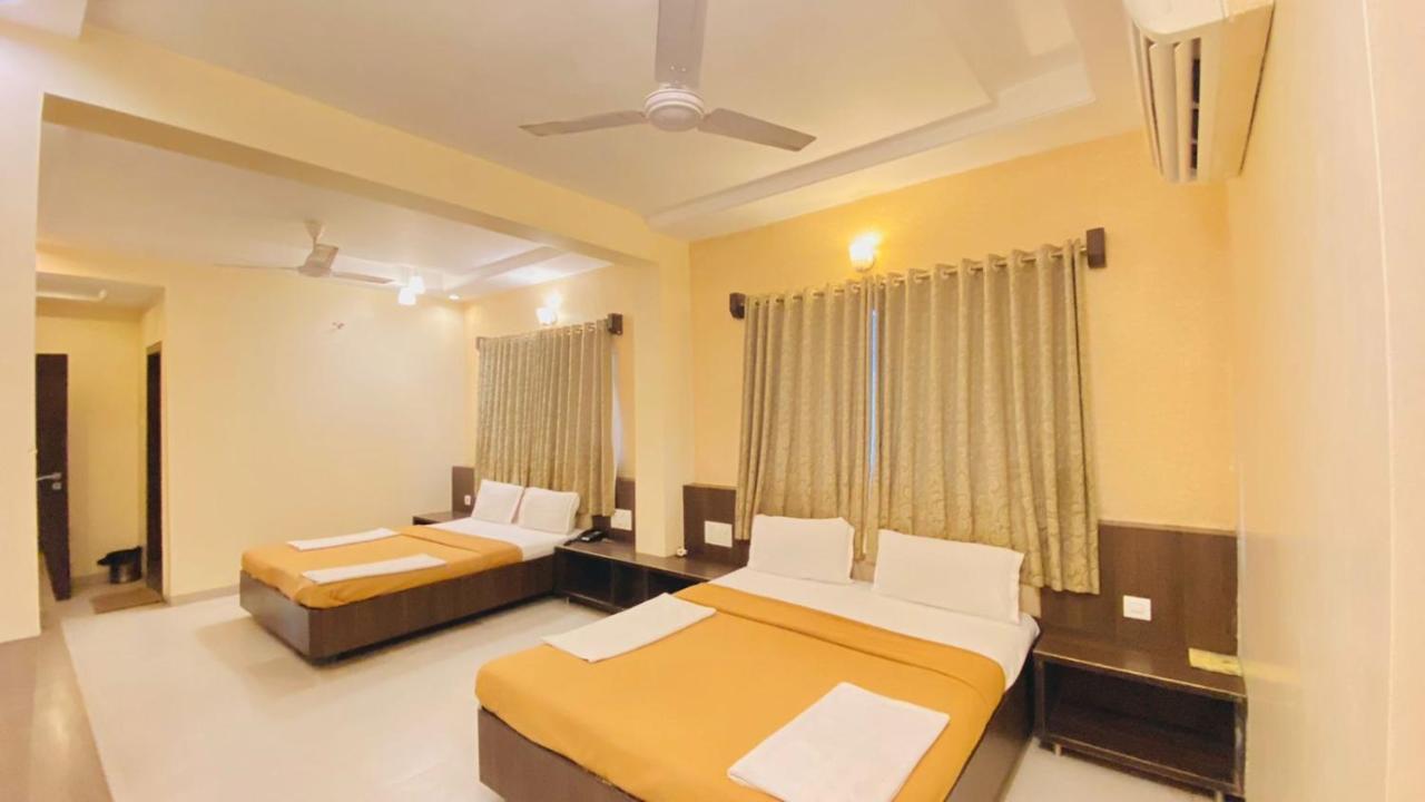 Hotel Sai Gurusthan Shirdi Zewnętrze zdjęcie