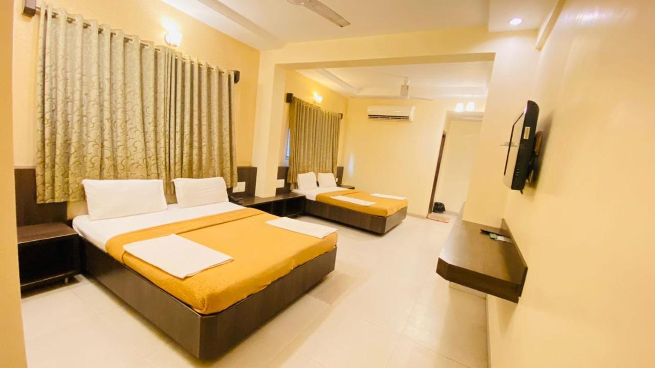 Hotel Sai Gurusthan Shirdi Zewnętrze zdjęcie